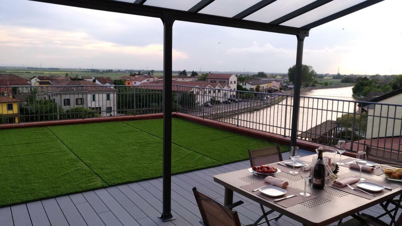Palazzo Spada - Attico Con Terrazza Vista Fiume In Centro Codigoro Zewnętrze zdjęcie